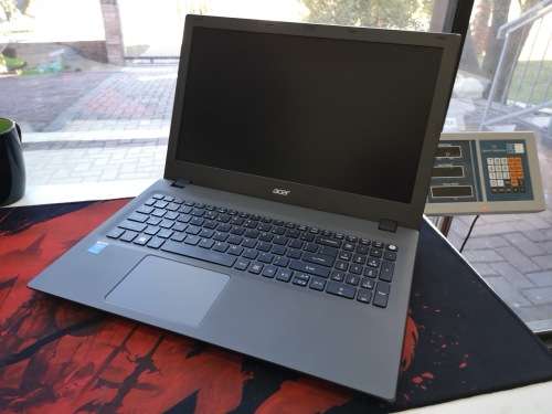 *Perfect for Office*ACER ASPIRE i5-5200U*500GB SLIM*4GB*5HOURS BATTERY*HD*DVD*